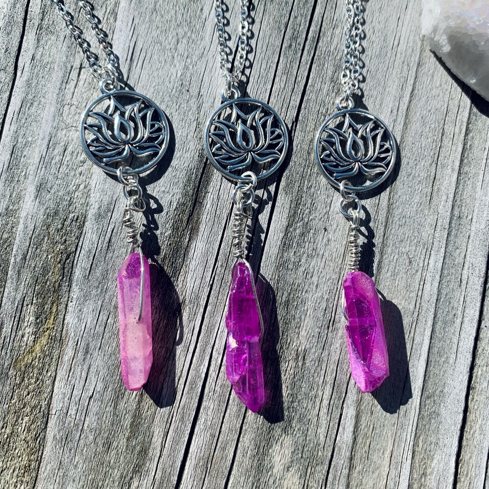 Purple Aura Quartz Lotus Crystal Necklace - Picture 5 of 5